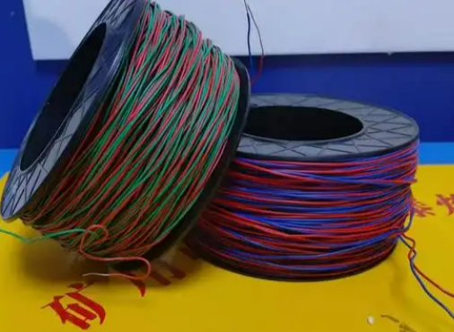 永宁放炮线的主要材质有哪些？不同材质的适用场景有何区别？